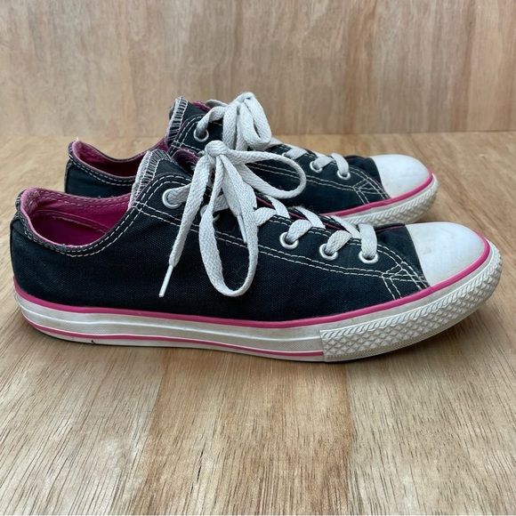 Converse All Star Low Tops Black Pink Sneakers Size 5 Junior - Picture 2 of 13